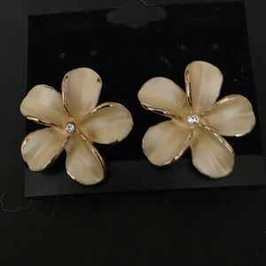 Gold Flower Earrings